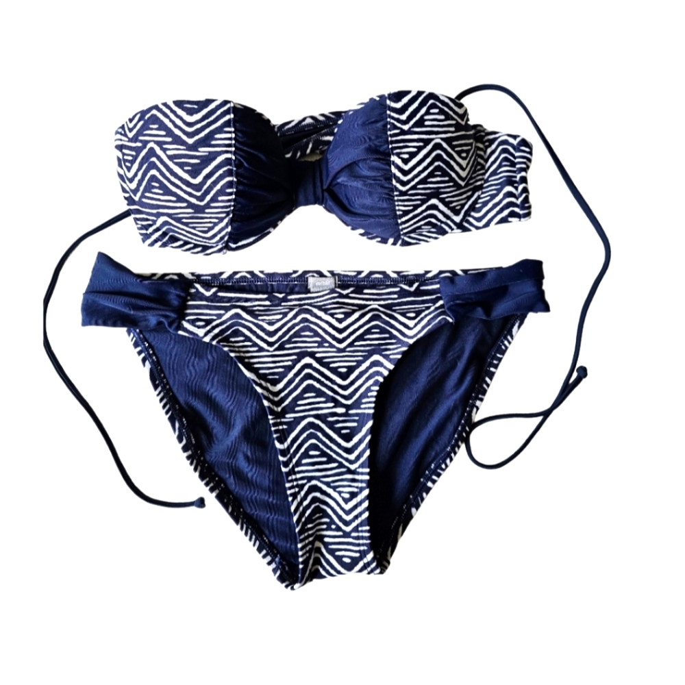 Aerie Navy White Molly Chevron bikini bathing suit Small 34A